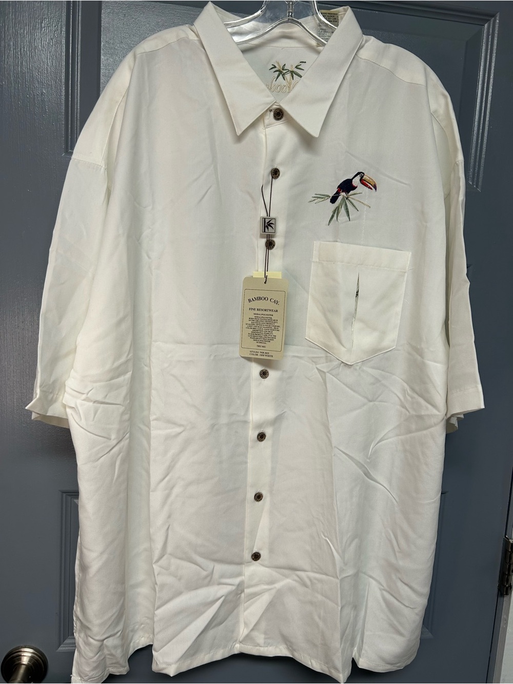 BAMBOO CAY TOUCAN LOUNGE Camp shirt. NWT. Size 4XL